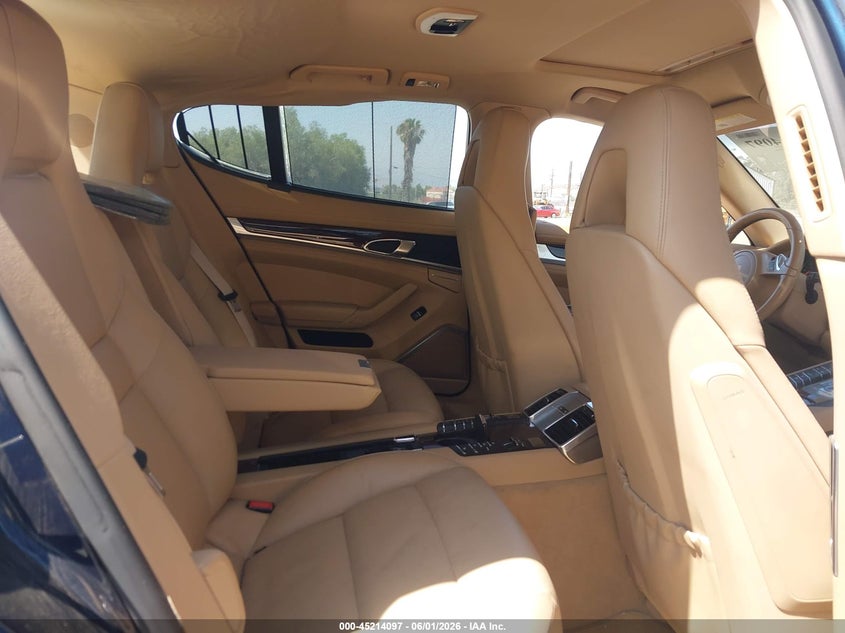 2010 PORSCHE PANAMERA auction photo 8