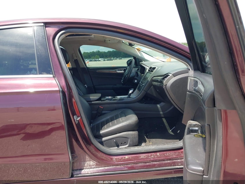 2013 FORD FUSION auction photo 5