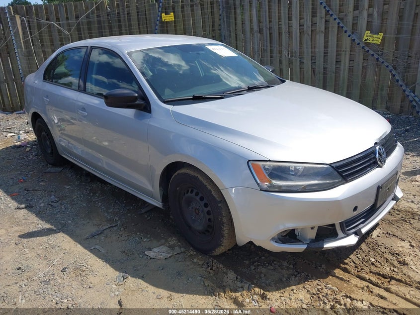 2013 VOLKSWAGEN JETTA 2.0L S