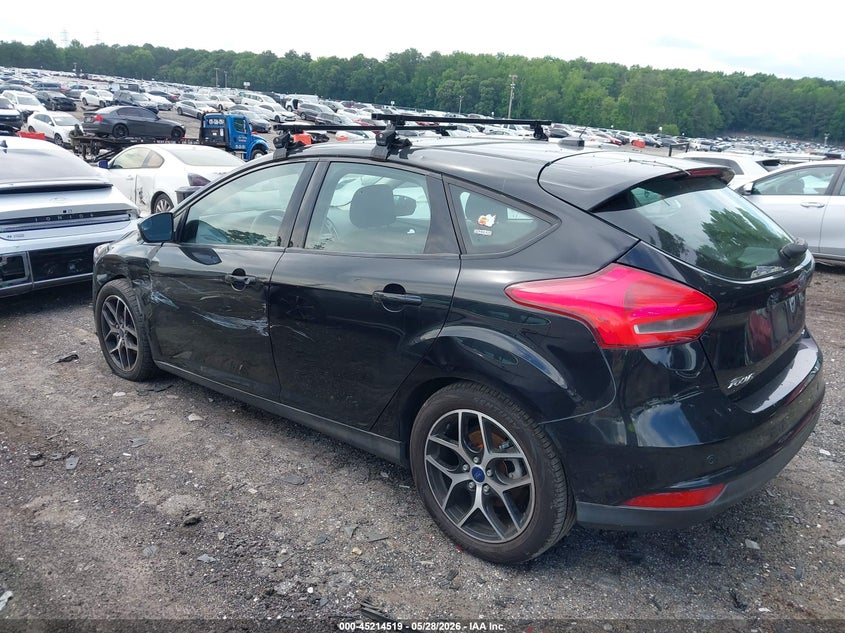 Vin: 1fadp3m22jl242966, lot: 45712274, ford focus sel 20183