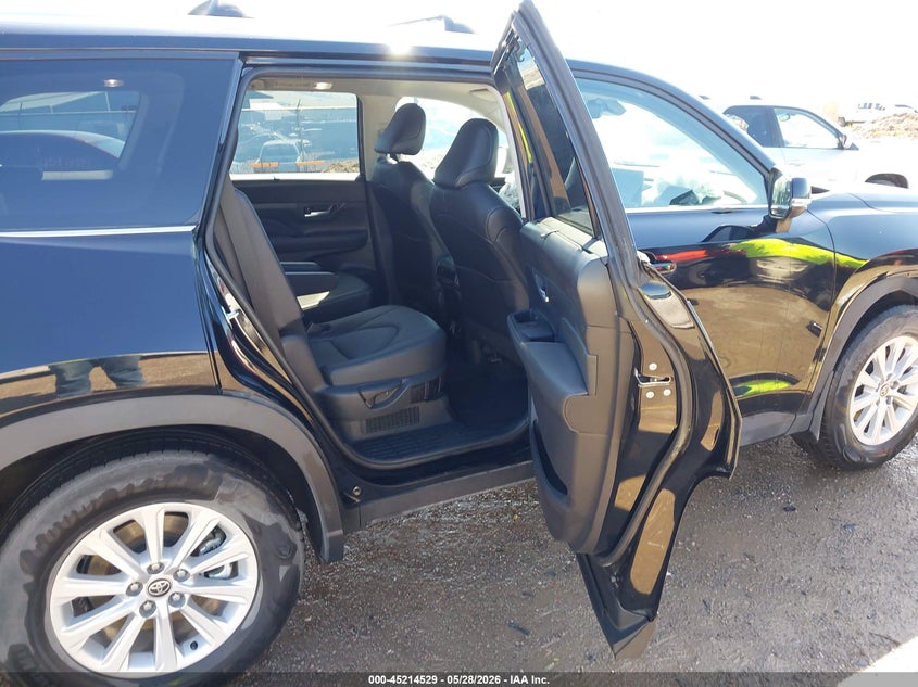 VIN 5TDACAB5XRS021135 2024 TOYOTA GRAND HIGHLANDER HYBRID XLE