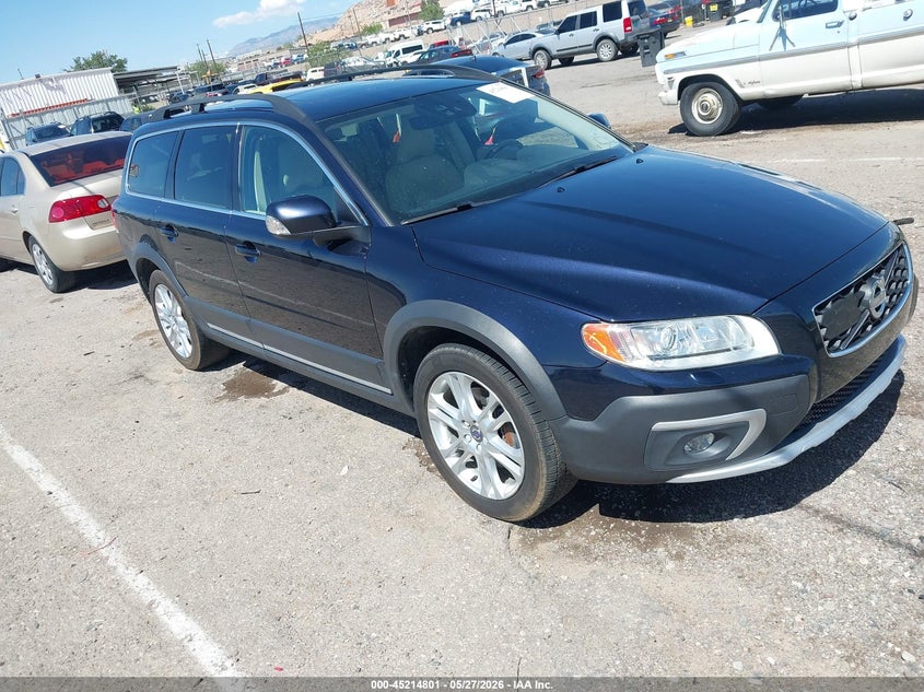 2016 VOLVO XC70 T5 PLATINUM