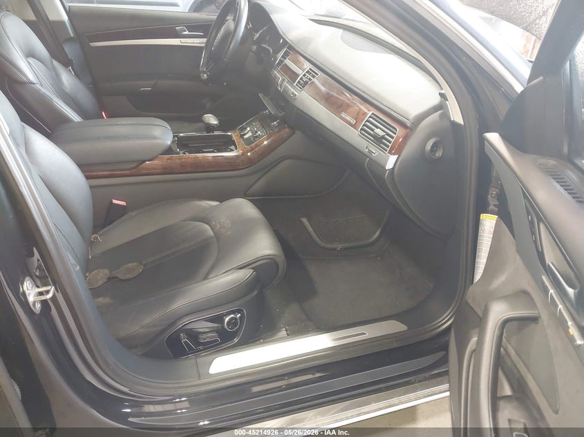 2013 AUDI A8 auction photo 5