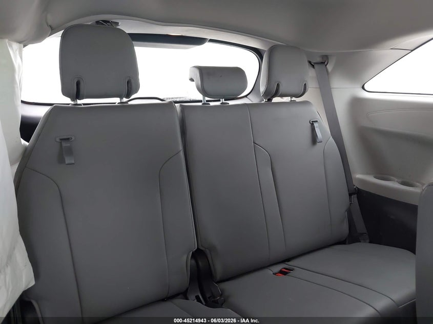 2022 Toyota Sienna Xle VIN: 5TDYRKEC1NS125570 Lot: 45214943
