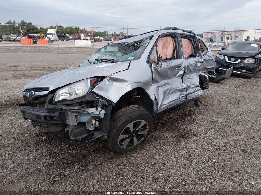 Vin: jf2sjaecxjh435501, lot: 45712824, subaru forester 2.5i premium 20182