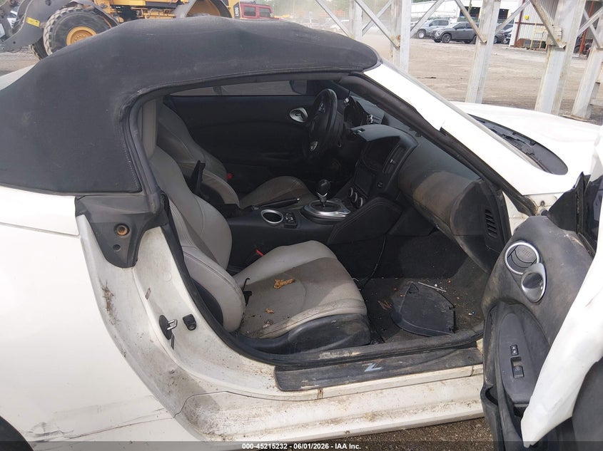 2010 NISSAN 370Z auction photo 5