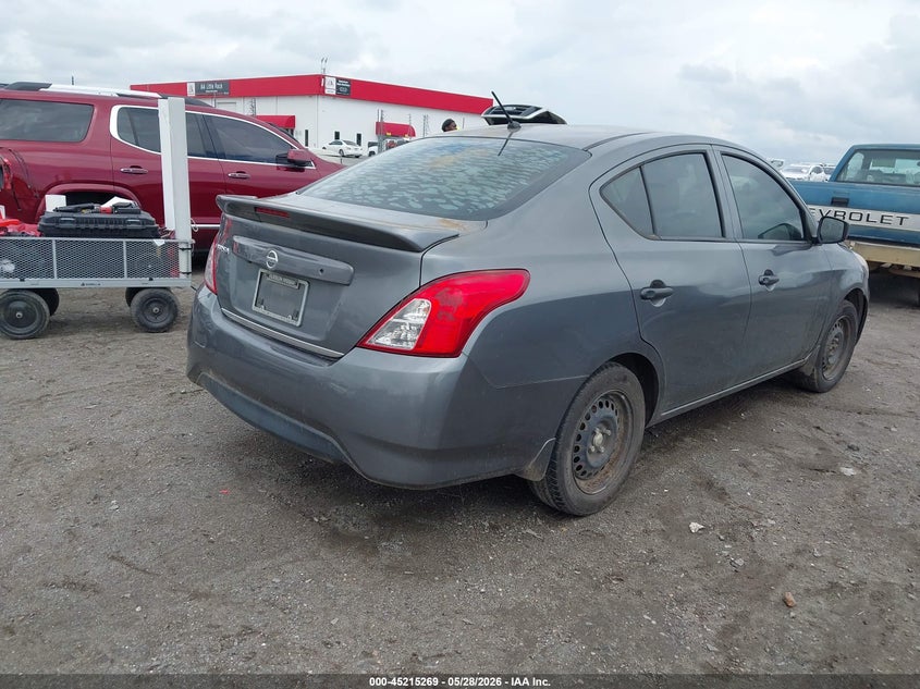 2019 NISSAN VERSA auction photo 4