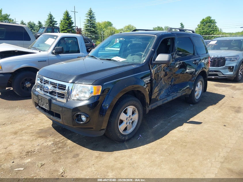 1FMCU9D74CKB34026 2012 Ford Escape 2.5 Xlt black