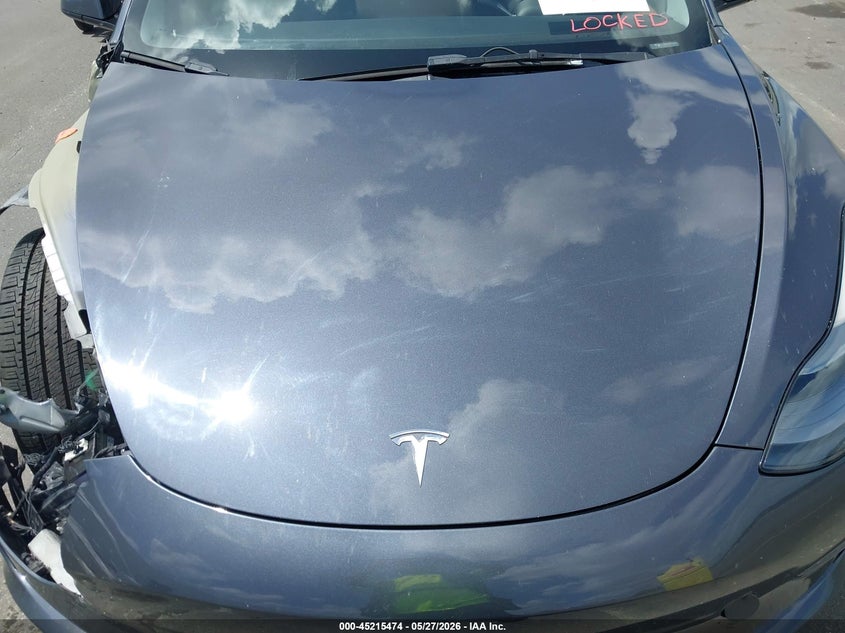 AtlanticExpress - Tesla Model 3