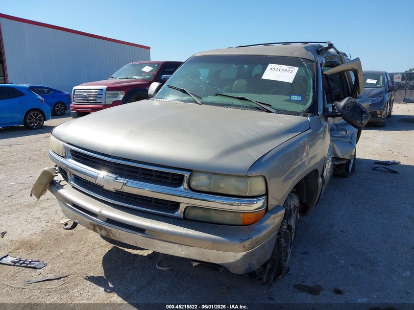 2000 CHEVROLET TAHOE auction photo 2