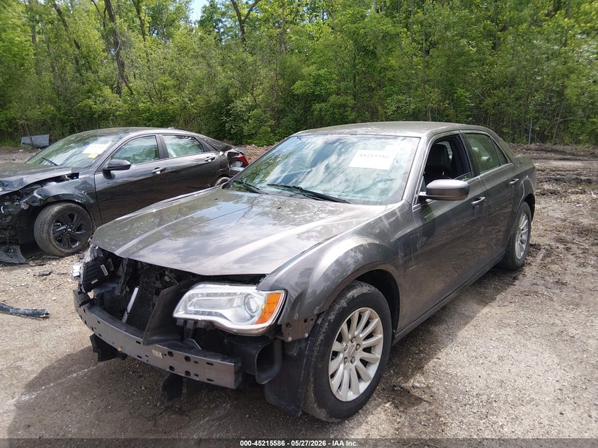 Vin: 2c3ccaag3eh355077, lot: 45713341, chrysler 300 20142
