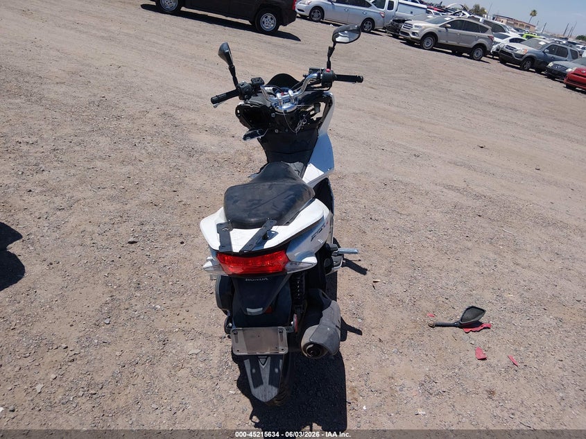 2017 HONDA PCX auction photo 6