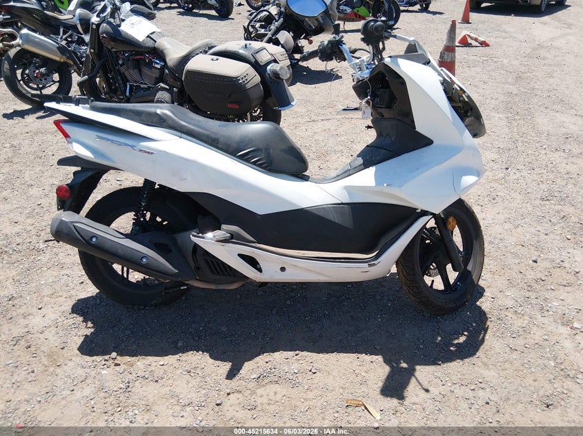 2017 HONDA PCX auction photo 8