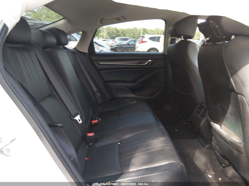 2018 HONDA ACCORD auction photo 8