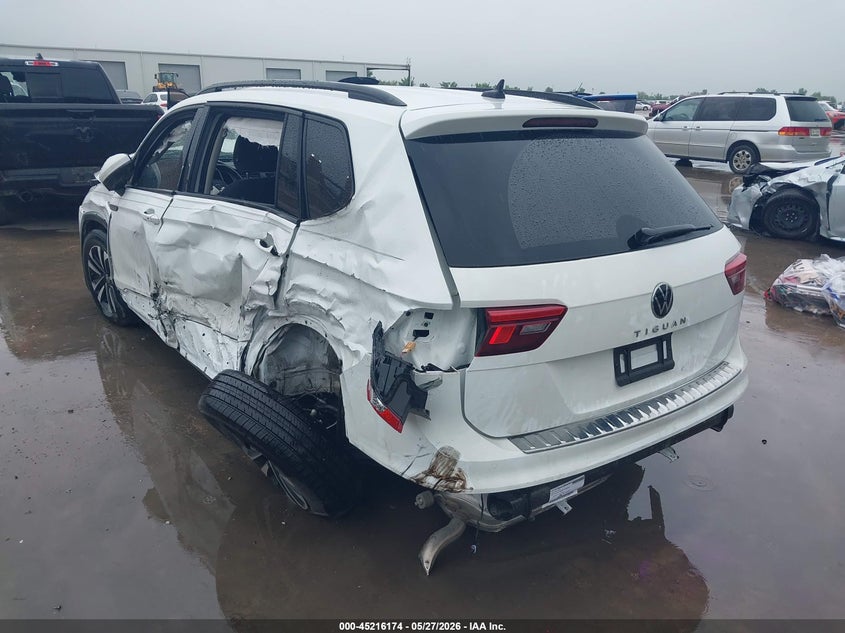 2024 VOLKSWAGEN TIGUAN auction photo 3