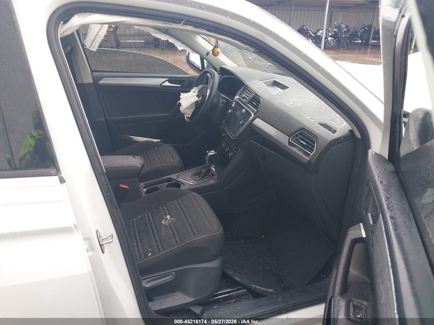 2024 VOLKSWAGEN TIGUAN auction photo 5
