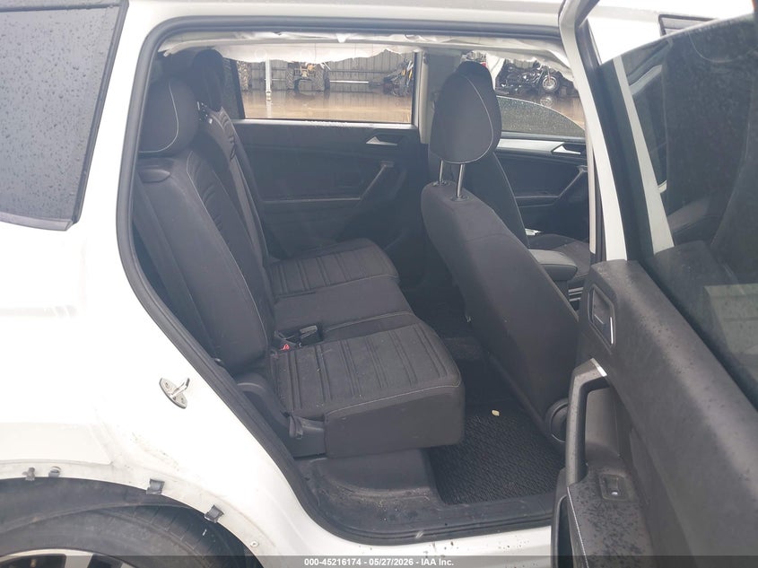 2024 VOLKSWAGEN TIGUAN auction photo 8