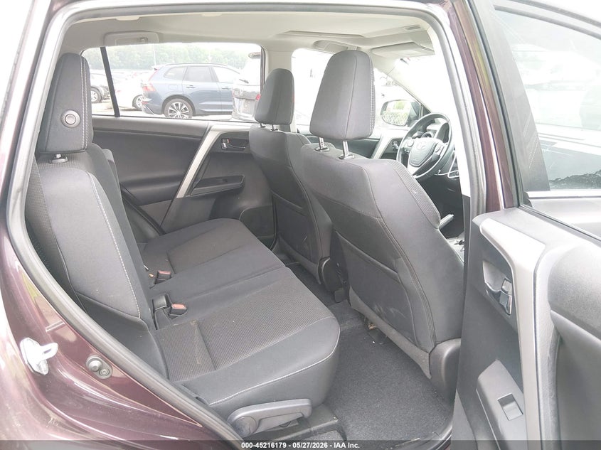 2016 TOYOTA RAV4 auction photo 8