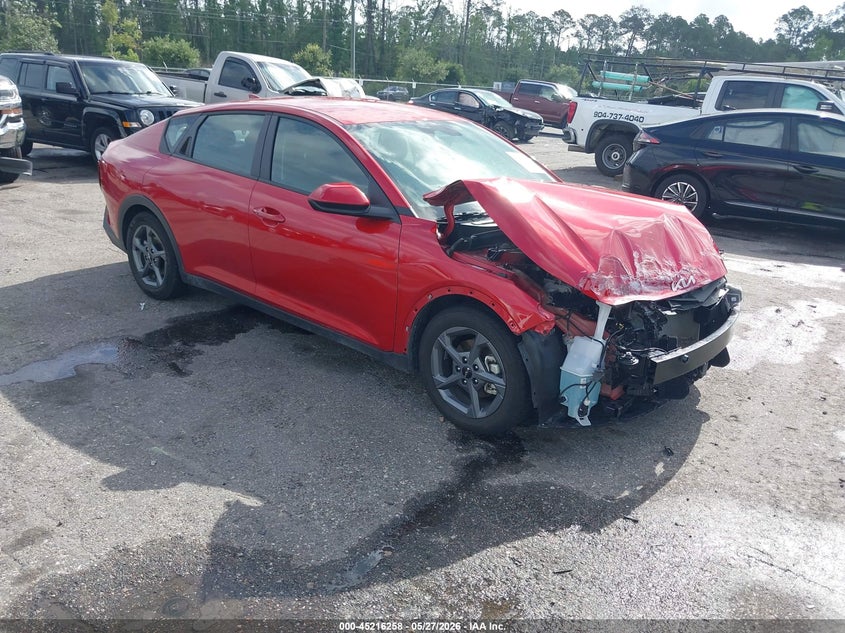 Vin: 3kpft4de1se143063, lot: 45714013, kia k4 lxs 2025 img_1