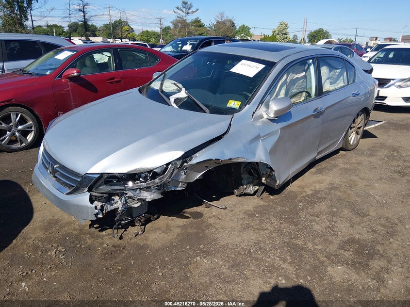 2013 HONDA ACCORD auction photo 2