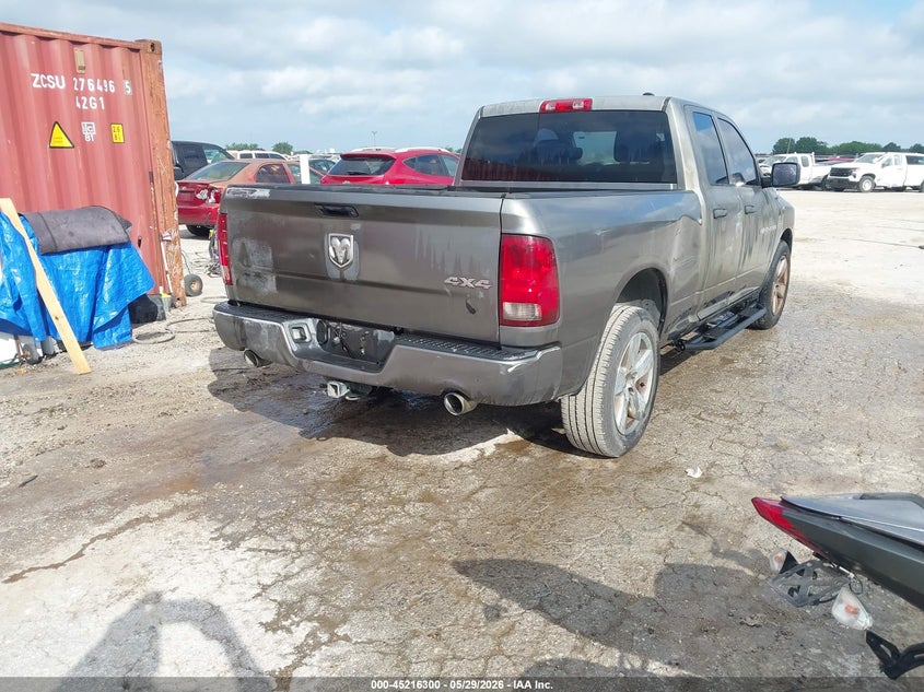 1C6RD7FT2CS227681 2012 Ram 1500 5.7 Ram St grey