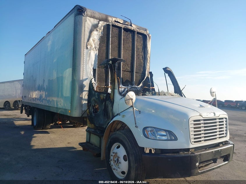 2013 Freightliner M2