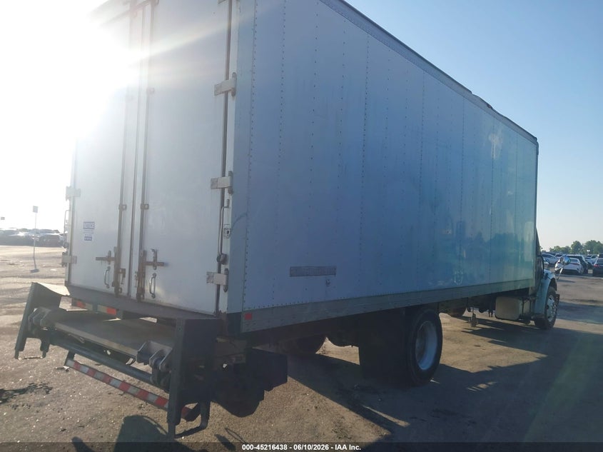 2013 FREIGHTLINER M2 auction photo 4