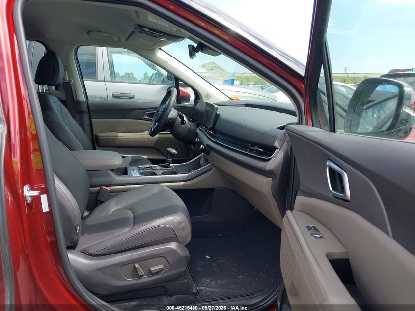 2026 KIA CARNIVAL MPV auction photo 5