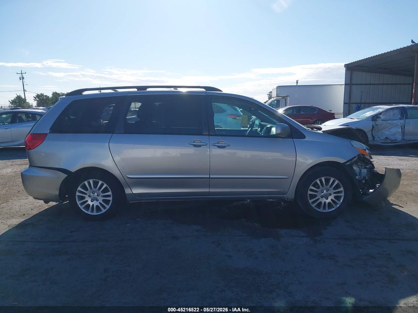 AtlanticExpress - Toyota Sienna
