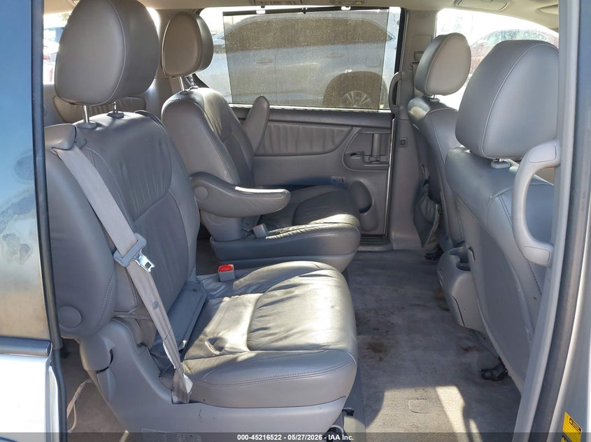 AtlanticExpress - Toyota Sienna