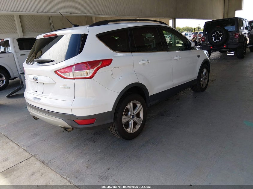 Vin: 1fmcu0gx4guc77351, lot: 45714325, ford escape se 20164