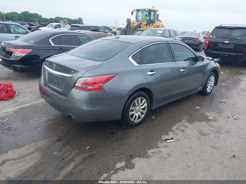 2015 NISSAN ALTIMA auction photo 4