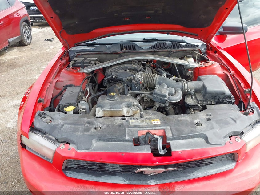 2012 Ford Mustang 3.7 V6 red Lot 111045216869 Vin 1ZVBP8EM8C5235152