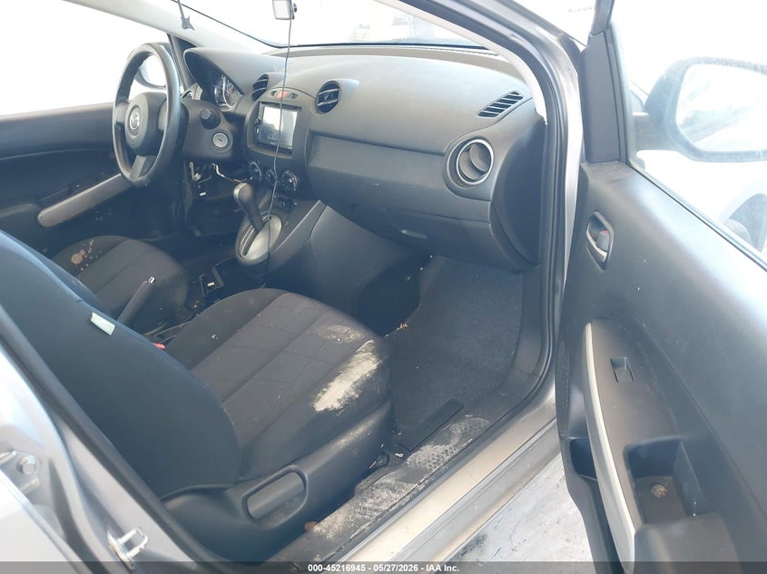 2012 Mazda 2 1.5 01 Sport grey Lot 111045216945 Vin JM1DE1KY3C0152189