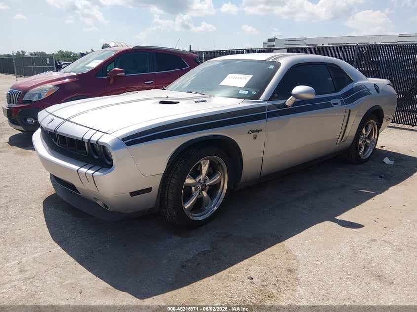 2B3CJ5DT8AH278297 2010 Dodge Challenger R/T photo 1