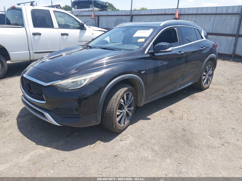 2017 INFINITI QX30 auction photo 2