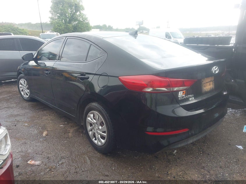 2017 HYUNDAI ELANTRA auction photo 3