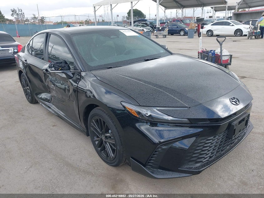 TOYOTA CAMRY SE 2026