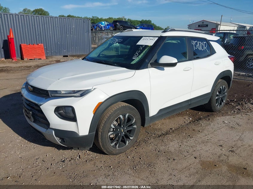 2022 CHEVROLET TRAILBLAZER auction photo 2