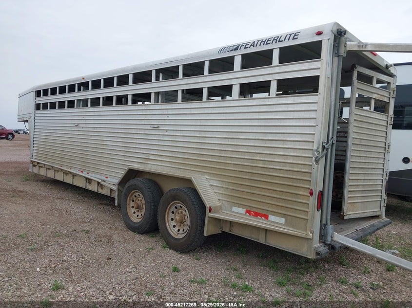 2004 FEATHERLITE 8X24 auction photo 3