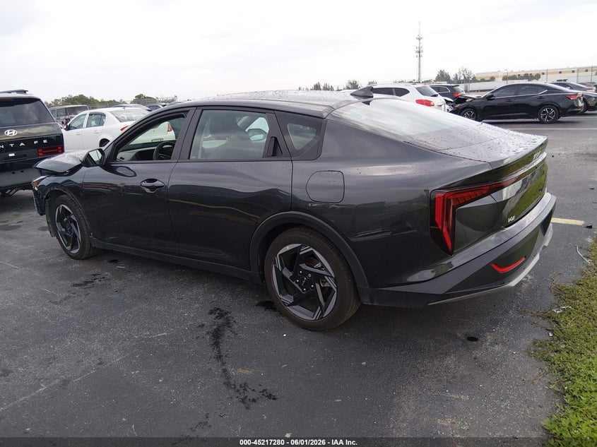 2025 KIA K4 auction photo 3