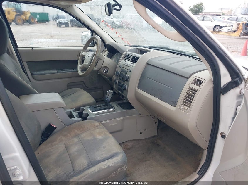 2009 Ford Escape 2.5 Xlt white Lot 111045217304 Vin 1FMCU03769KA92870