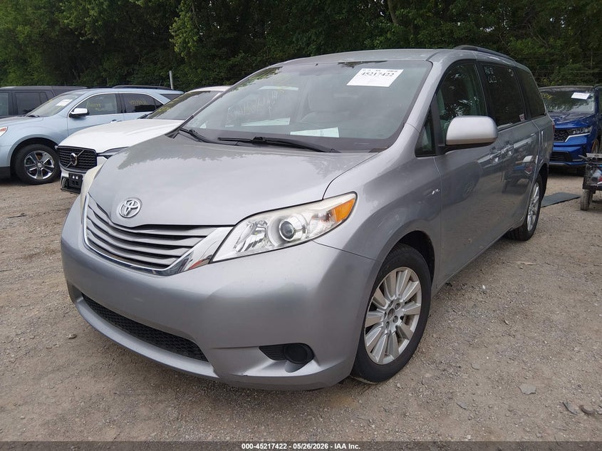 2017 Toyota Sienna Le 7 Passenger 5TDJZ3DC1HS184146 photo 1