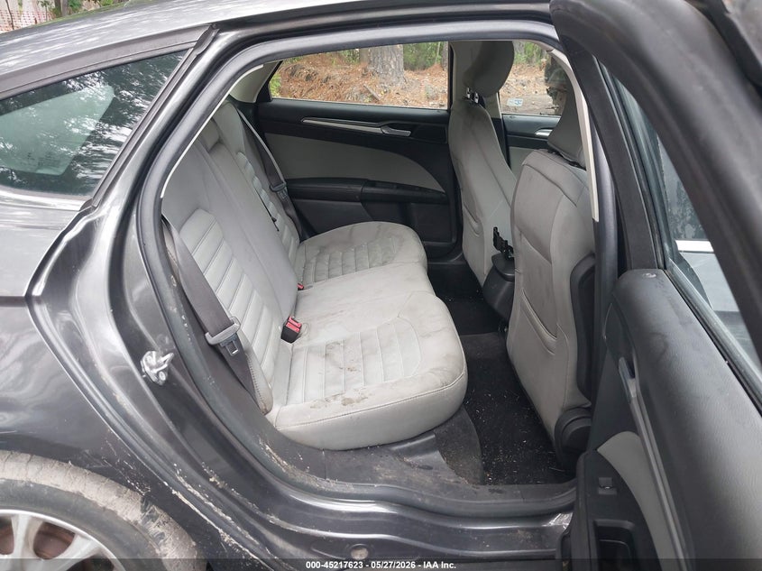 2015 FORD FUSION auction photo 8