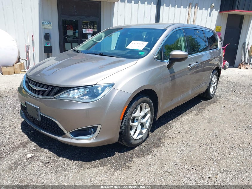 Vin: 2c4rc1bg3hr811453, lot: 45715391, chrysler pacifica touring plus 20172