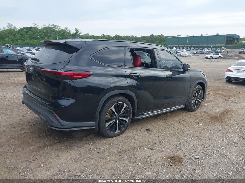 2021 TOYOTA HIGHLANDER auction photo 4