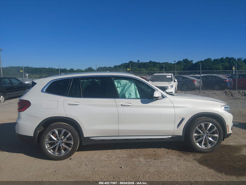 BMW X3 - zdjecie 12