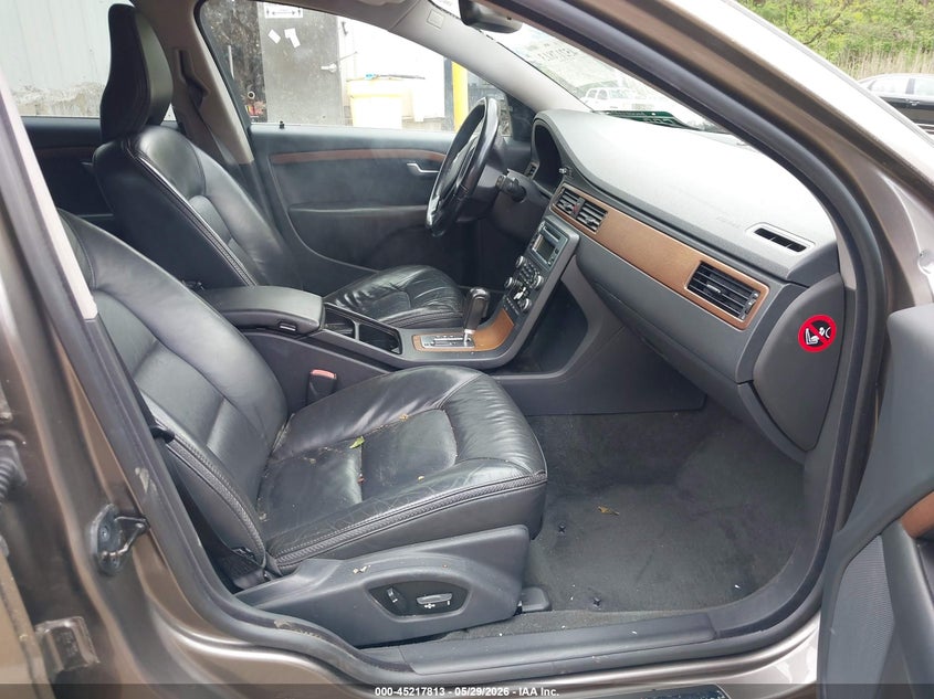 2010 VOLVO XC70 3.2 · Фото 5