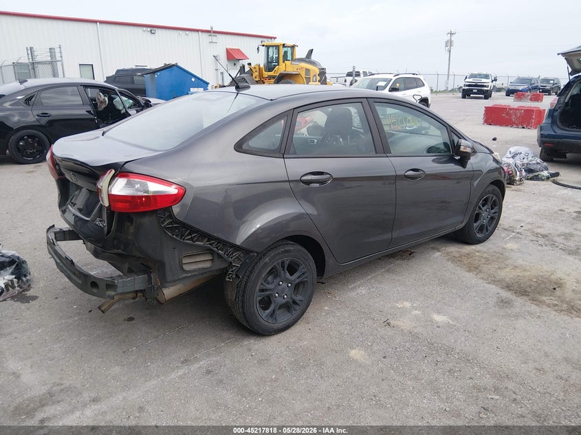 2016 FORD FIESTA auction photo 4