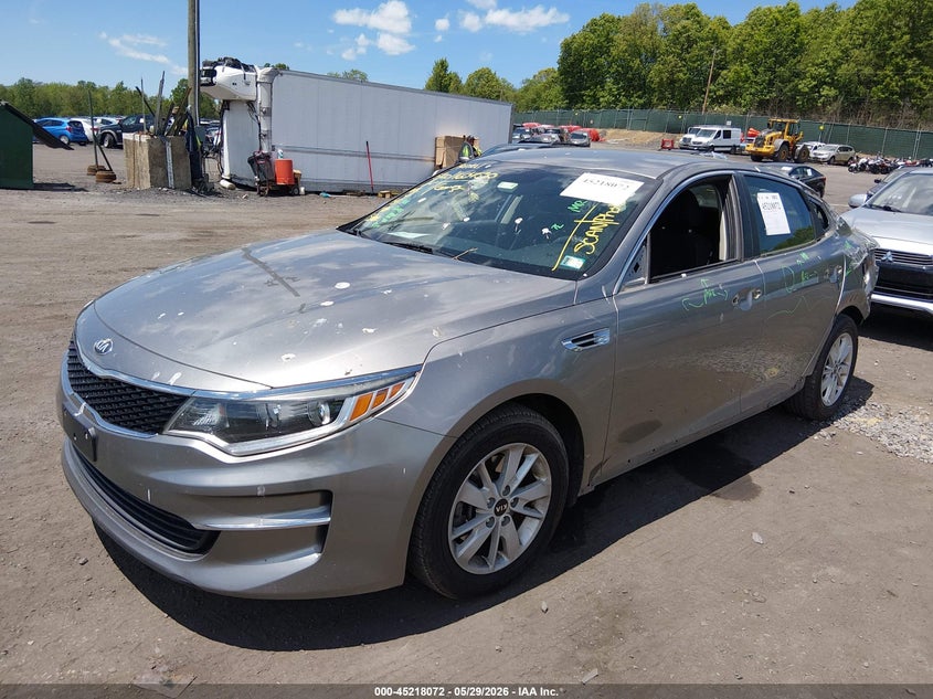 2018 Kia Optima Lx 5XXGT4L3XJG216442 photo 1